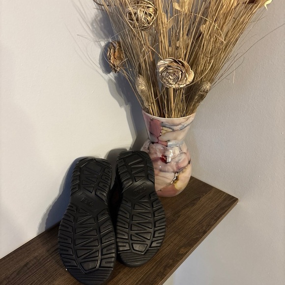 Women's Black Sandals - Picture 6 of 6